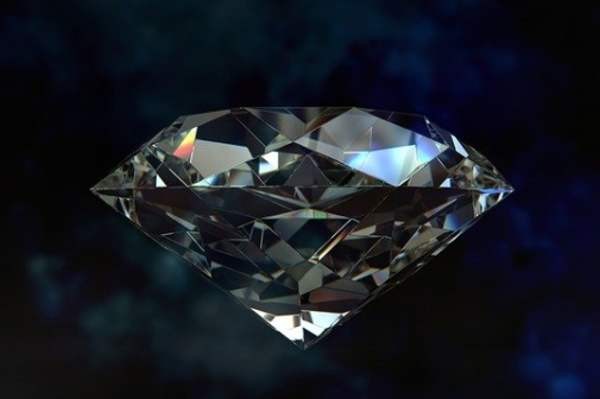 В России теперь можно продавать ювелирные изделия в Интернете