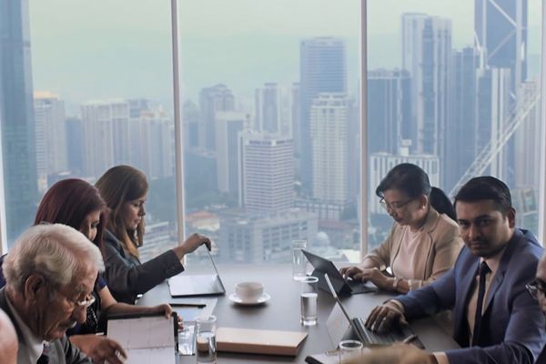 Accenture покупает у Broadcom подразделение Symantec