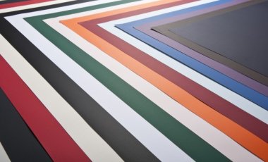 Палитра дизайнерской бумаги «Берег» стала ярче