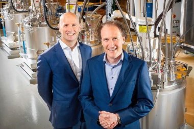 Canon открыла завод по производству чернил UVgel