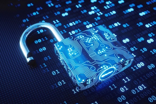 Американские власти обвинили бывшего главного редактора журнала «Хакер» в киберпреступлениях