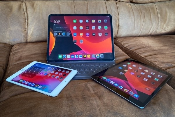 Слух: Apple готовит недорогие планшеты с большими экранами