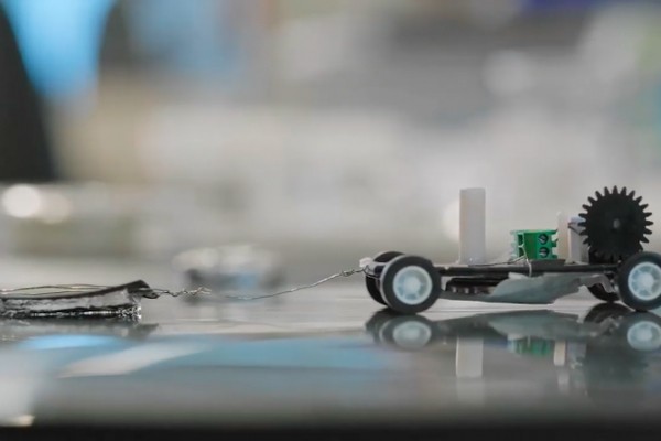 Роботы смогут «питаться» металлоломом