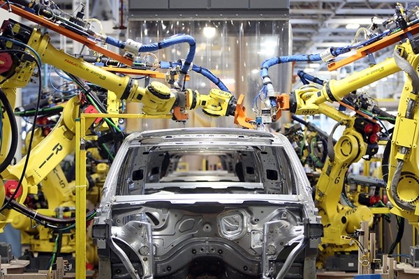 Исследование: в США каждый новый промышленный робот лишает работы трех человек