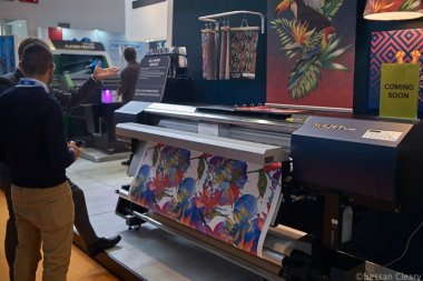 Начались продажи принтера Roland EJ-640 DECO в регионе EMEA