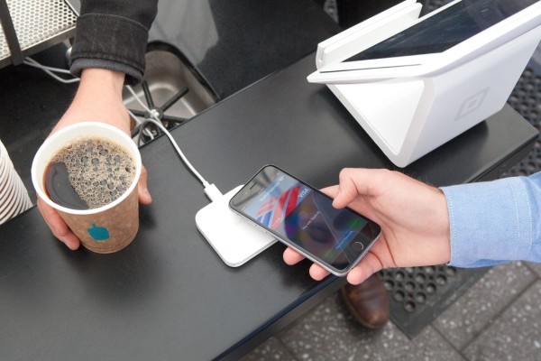 Еврокомиссия подозревает, что Apple навязывает разработчикам Apple Pay