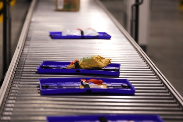 НИУ ВШЭ: Россияне стали меньше покупать в зарубежных интернет-магазинах