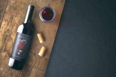 Felix Schoeller создала серию этикеточных материалов Attract с необычными финишными и тактильными свойствами