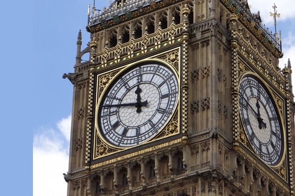 Великобритания обратилась за помощью в строительстве сетей 5G к Японии