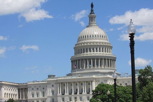 Руководителей Amazon, Apple, Google и Facebook допросили в американском конгрессе