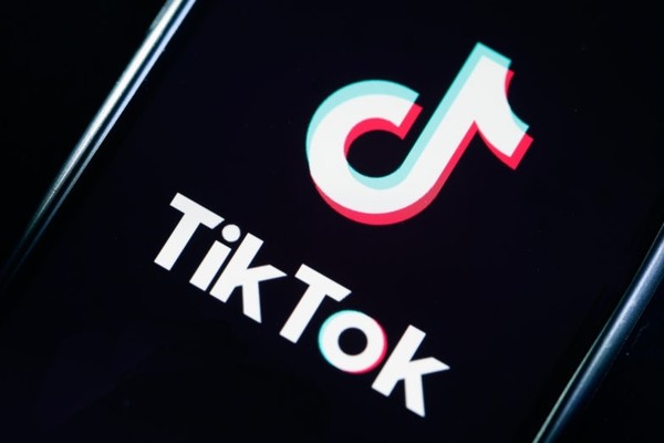 TikTok наносит ответный удар: владелец сервиса подал иск к властям США
