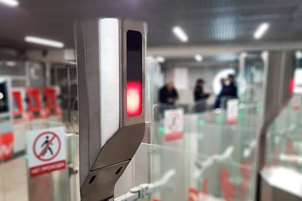 В столичном метро введут оплату проезда по скану лица