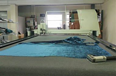 Первый в России режущий плоттер iEcho TK4S установлен в мебельной компании Costa Bella (Красноярск)