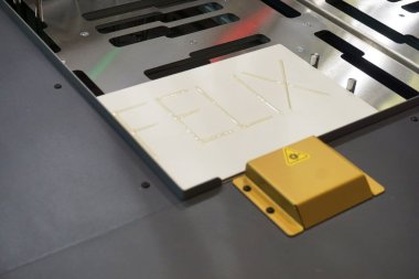 Состоялась онлайн-демонстрация клеевого плоттера для изготовления упаковки