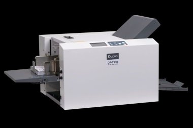 Duplo выпустила настольный фальцовщик