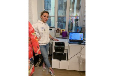 Текстильный принтер Ricoh Ri 100 установлен в студии Валерии Лошак (Санкт-Петербург)