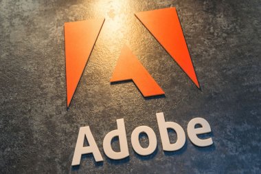 Adobe: рекордные доходы за IV квартал и год
