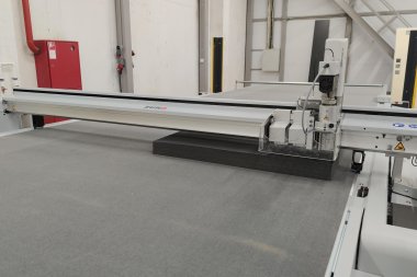 Первый в России раскройный комплекс Zund G3 XL-3200 с высотой балки 120 мм установлен в «Экофлекс Рус» (Высоковск)