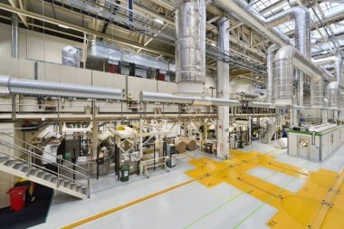 UPM Raflatac расширяет направление самоклеящихся этикеток без подложки 