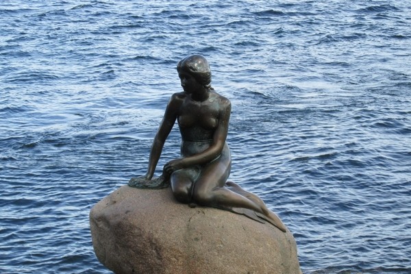 В Дании введут цифровые «корона-паспорта»