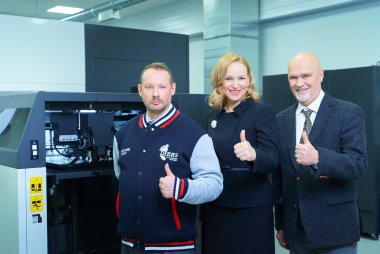 Первая в России листовая ЦПМ Komori Impremia IS29 установлена в типографии «Девиз» (Санкт-Петербург) 