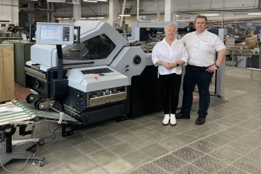 Фальцевальная машина Horizon AFC-746AKT установлена в типографии «Двор печатный АВТОВАЗ» (Тольятти)