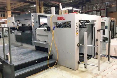 Высекальный пресс SBL 1060SE установлен в типографии «Премиум Стандарт» (Подольск)