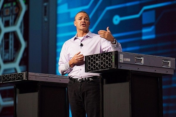 Выручка Dell опередила ожидания аналитиков