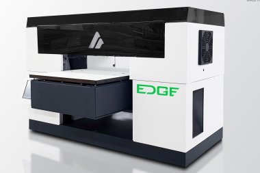 Azon выпускает УФ-принтер EDGE и называет его революционной и самой конкурентоспособной моделью