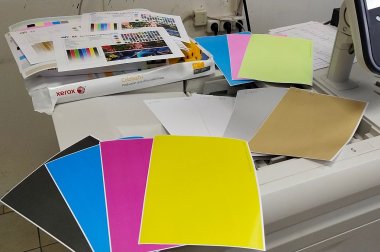 Первая в России ЦПМ Xerox Versant 180 Press с опцией Adaptive CMYK+ установлена в РПК «Вусович и К» (Улан-Удэ) 
