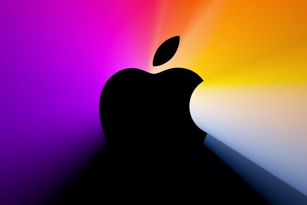 Siri неожиданно раскрыла дату ближайшей презентации Apple