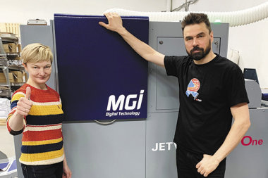 Магнетизм цифрового лакирования 