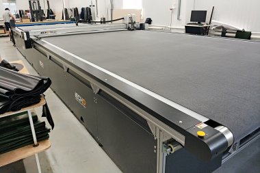 Раскройный комплекс iECHO TK4S большого формата установлен в компании «Мастер Лодок» (Уфа)