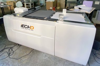 Режущий плоттер iECHO PK-0705 PLUS установлен в РПК «Бликфанг» (Санкт-Петербург)