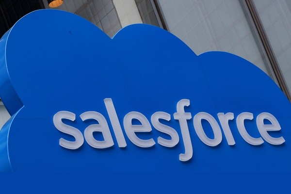 Salesforce запускает онлайн-кинотеатр для предпринимателей