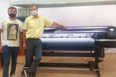Широкоформатный принтер/каттер Mimaki СJV300-160 Plus установлен на заводе КАМАЗ