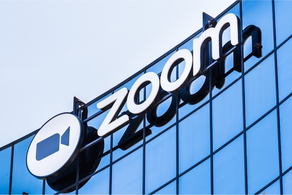 Zoom предлагает сотрудникам гибридный подход к работе