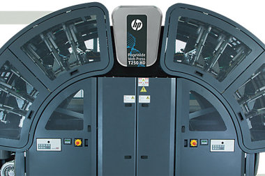 Особая ниша: цветная рулонная «цифра»