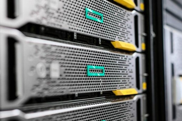 IDC: продажи серверов в мире упали на 2,5%