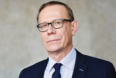 Какая технология перспективнее для выпуска этикетки и гибкой упаковки цифровым способом — электрофотография с жидким или сухим тонером или струйная?