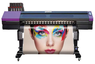 Широкий взгляд на рулонную УФ-печать