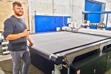 Планшетный режущий плоттер iECHO TK4S-2521 установлен в «Крекер Декор» (Москва)