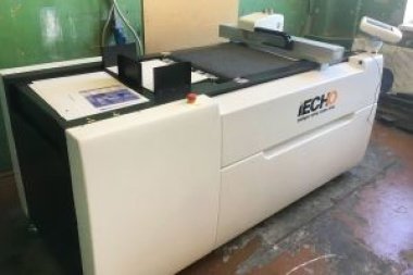 Планшетный режущий плоттер iECHO PK-0705 Plus установлен в типографии «Поликарт» (Москва) 