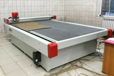 Планшетный режущий плоттер iECHO BK-2516 установлен на предприятии «Аналитприбор» (Смоленск) 