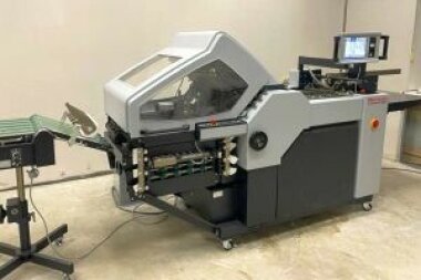 Фальцевальная машина Horizon AFC-566AKT установлена в типографии «Телер» (Москва)