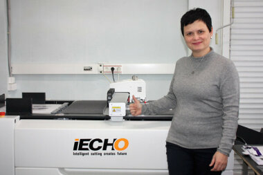 Инженеры «Интермикро» установили новый компактный режущий плоттер IECHO PK в «Салоне оперативной печати» (Тула)