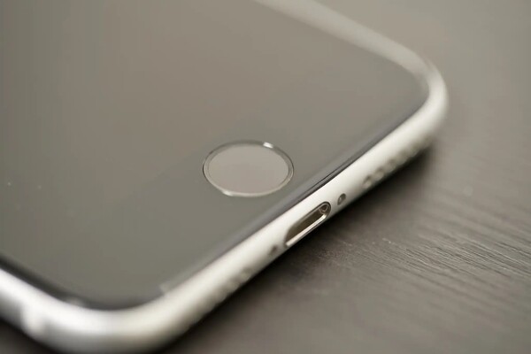 Слух: в марте Apple представит новые устройства бюджетного класса