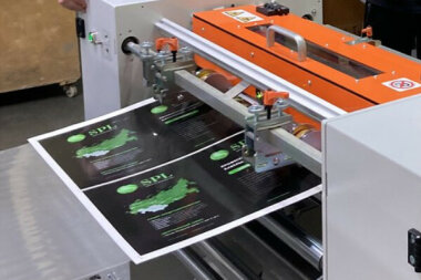 Рулонный ламинатор Bagel Falcon B1 инсталлирован в типографии «Форт Диалог» (Екатеринбург)