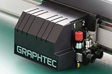 Макет распечатан. Один шаг до готовой коробочки. Доверься Graphtec…