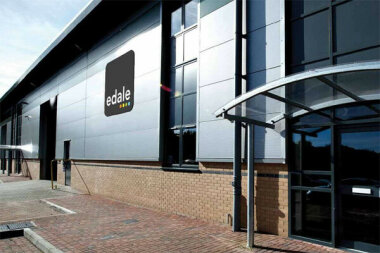 Canon приобрела британского производителя флексомашин Edale